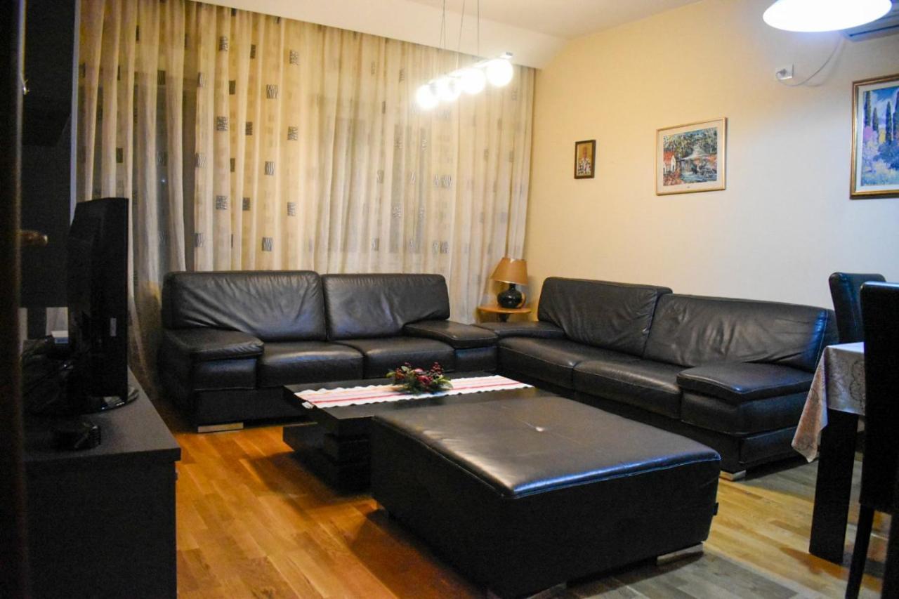 Apartman Sara 2 Подгориця Екстер'єр фото