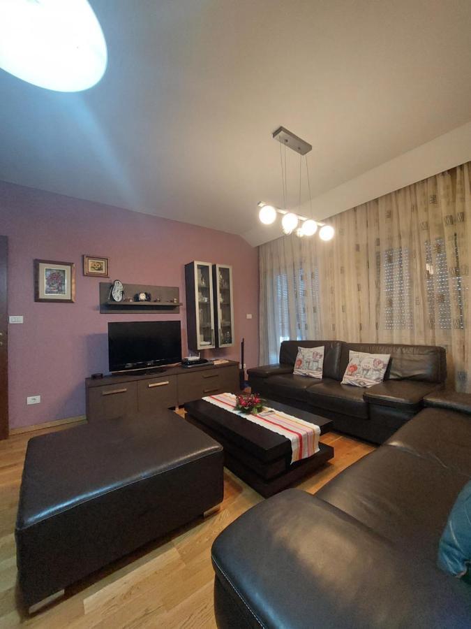 Apartman Sara 2 Подгориця Екстер'єр фото