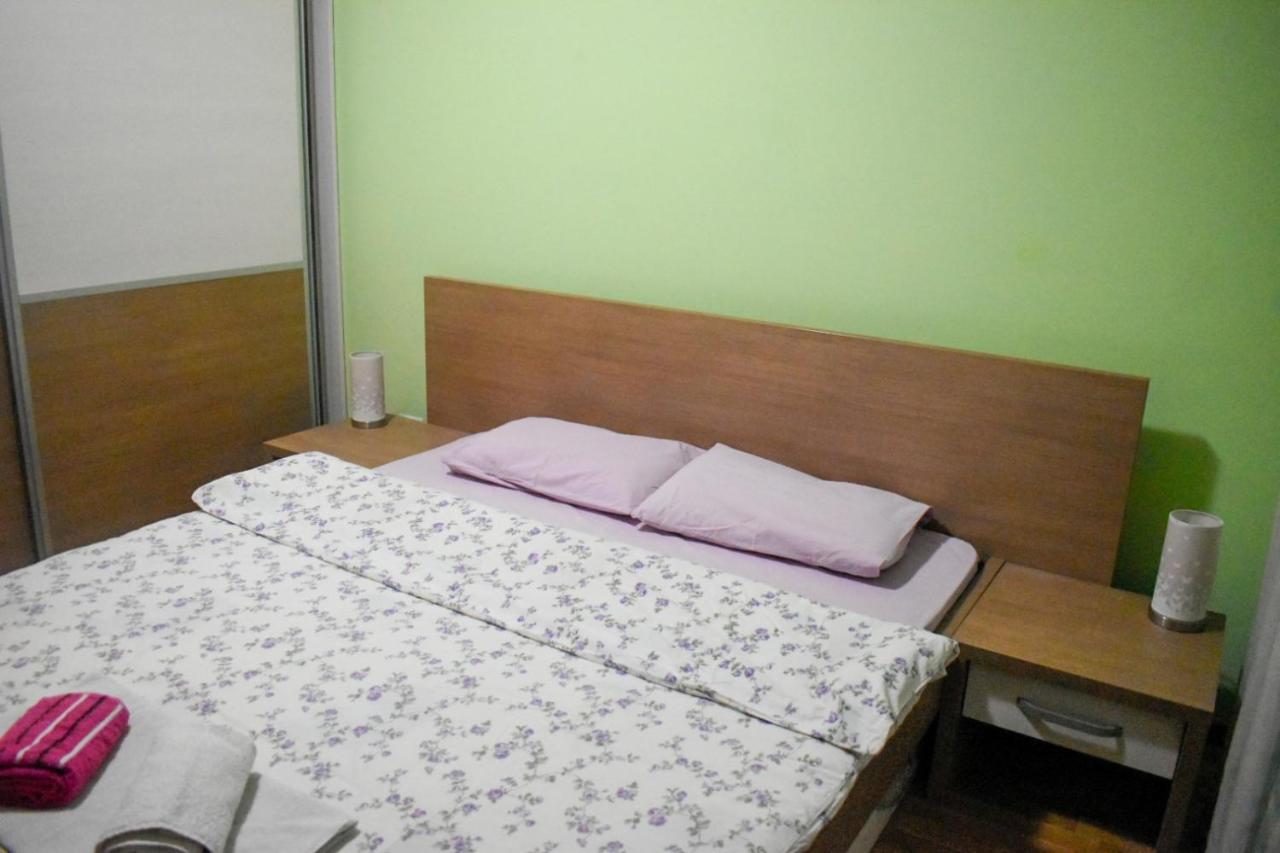 Apartman Sara 2 Подгориця Екстер'єр фото