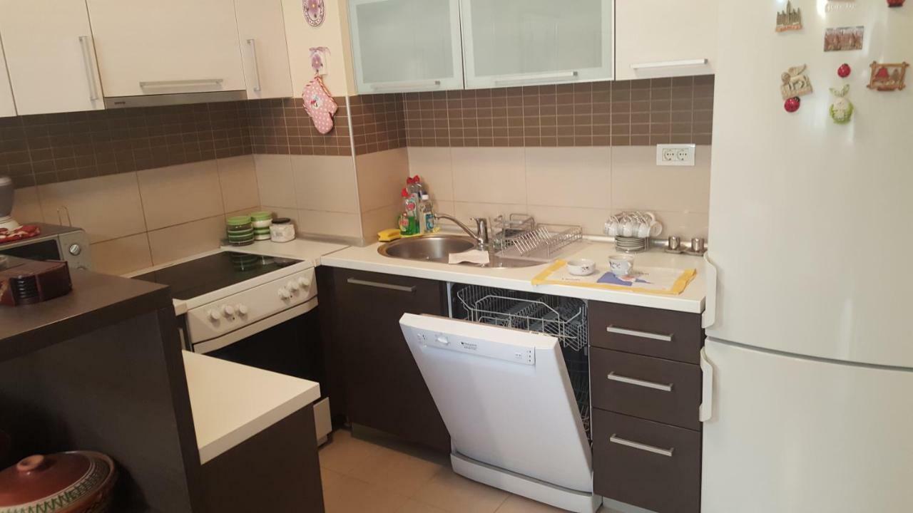 Apartman Sara 2 Подгориця Екстер'єр фото